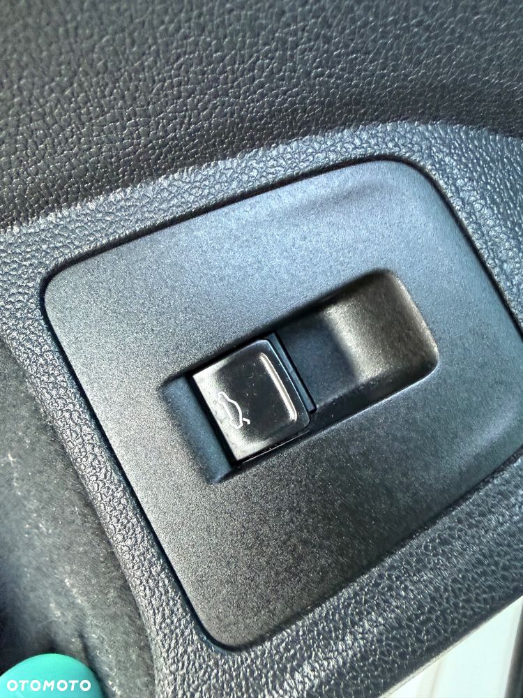 Volkswagen Tiguan 2.0 TDI SCR 4MOTION (BlueMotion Techn.) DSG Highline - 39