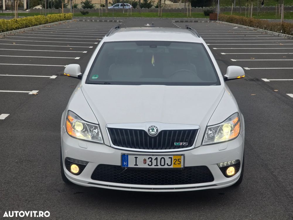 Skoda Octavia Combi 2.0 RS TDI - 9