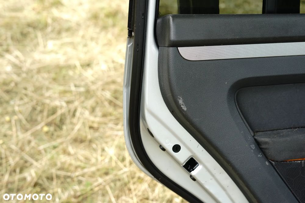 Drzwi tył tylne lewe VW Touran I Lift LA7W - 13