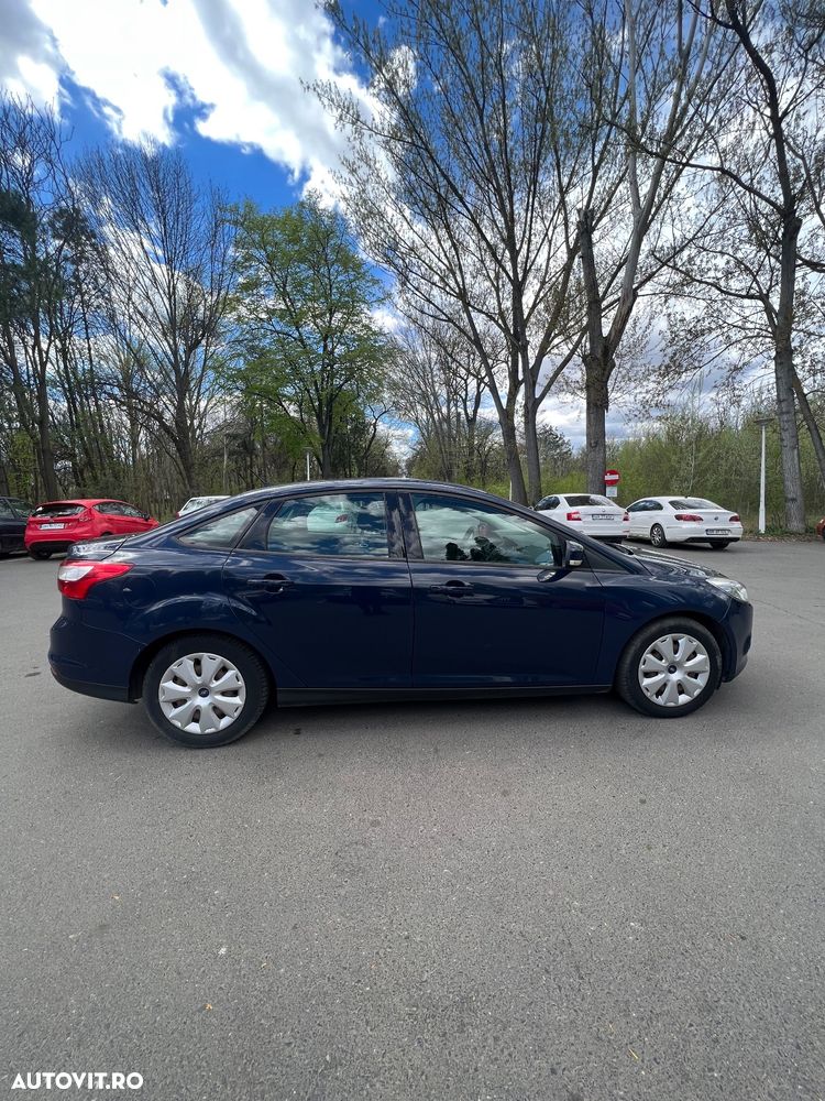 Ford Focus 1.6 TDCi DPF SYNC Edition - 6