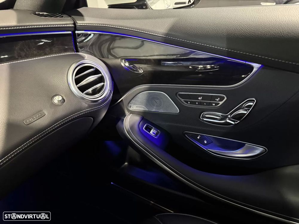 Mercedes-Benz S 560 4Matic 9G-TRONIC - 52
