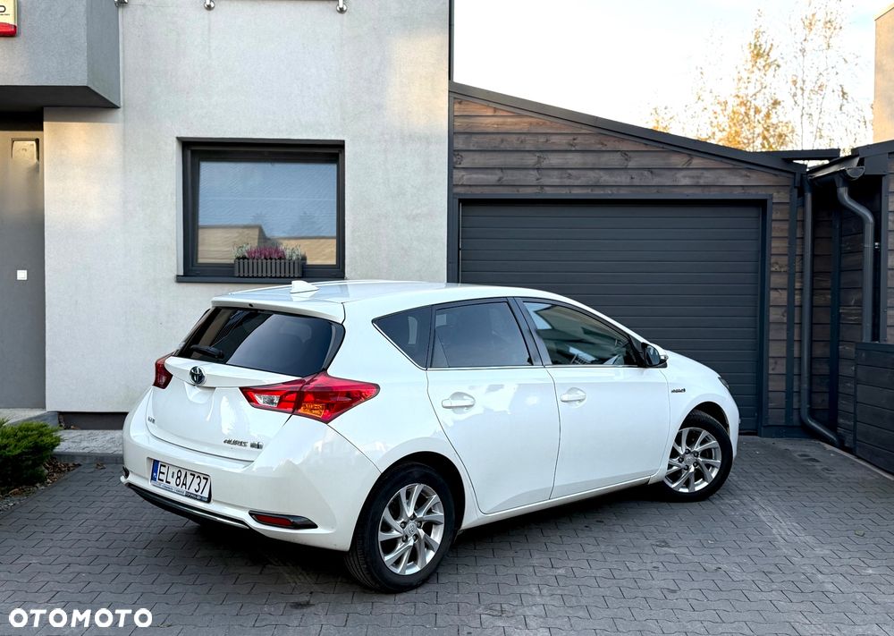 Toyota Auris 1.8 HSD Luna - 15