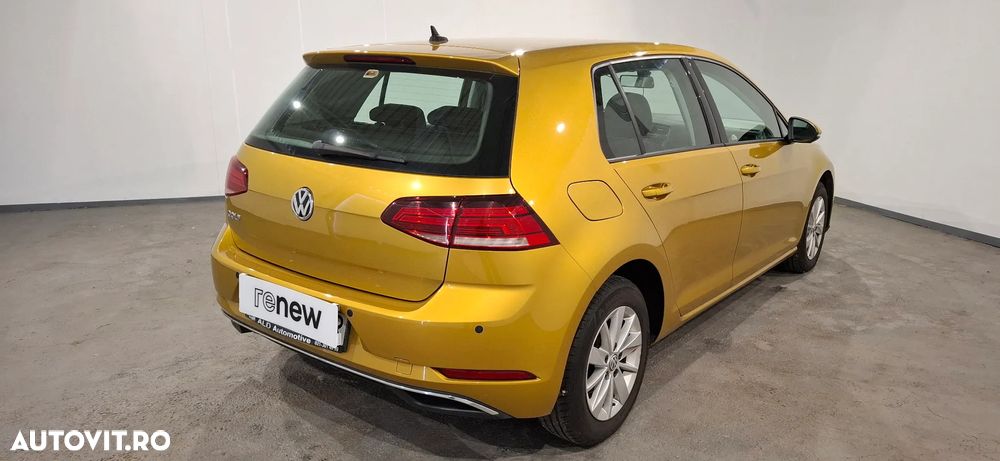 Volkswagen Golf 1.6 TDI DSG Comfortline - 2