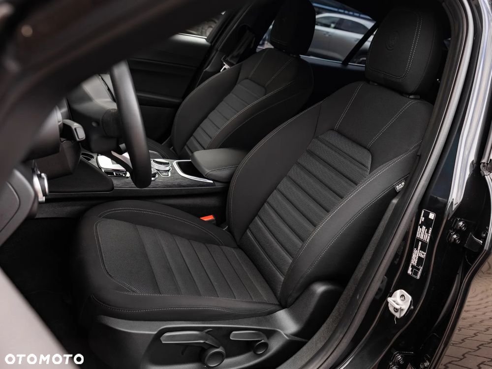 Alfa Romeo Giulia 2.0 Turbo Super - 20