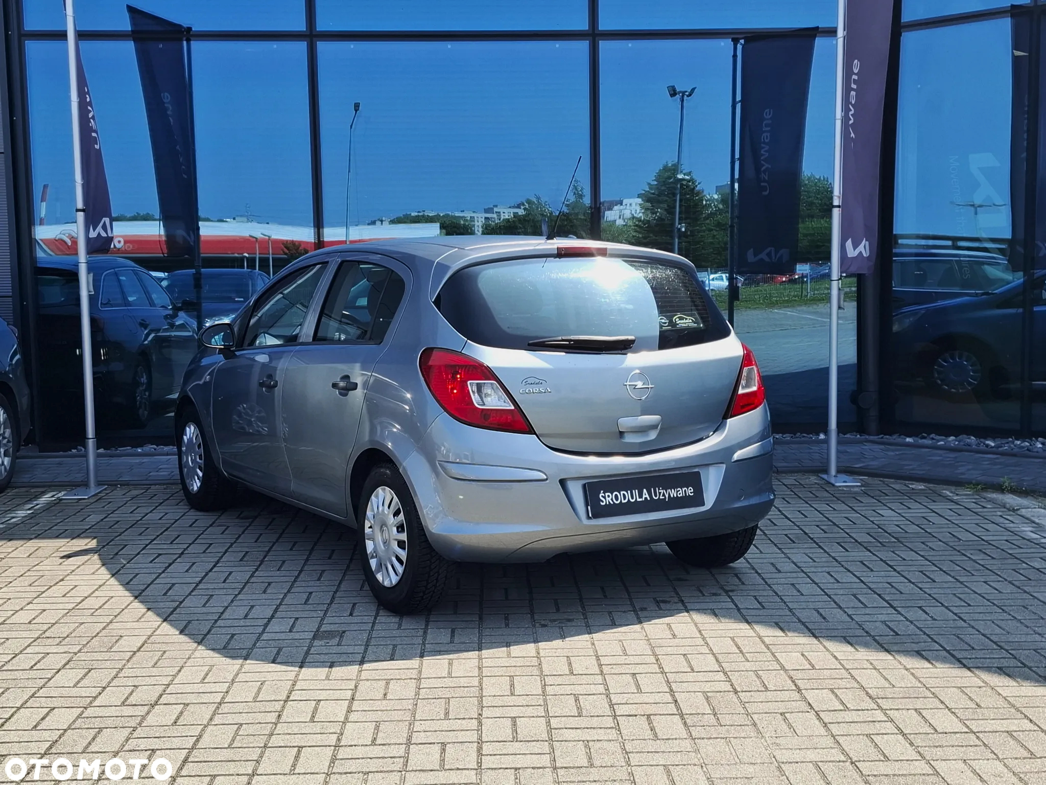 Opel Corsa 1.2 16V Essentia - 5