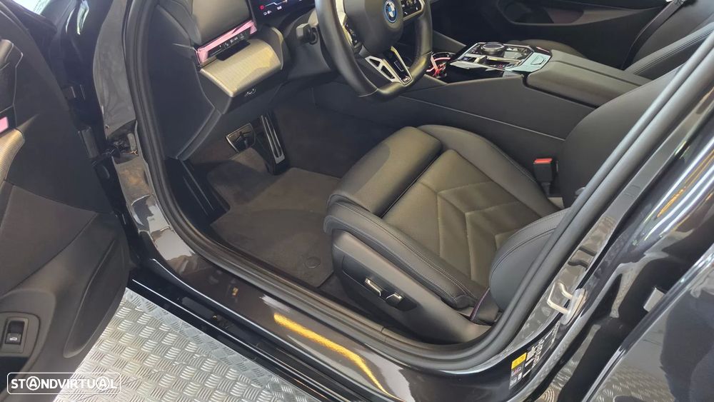 BMW i5 eDrive40 Pack Desportivo M Pro - 38