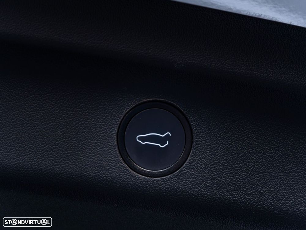 Tesla Model Y Tração Traseira - 18