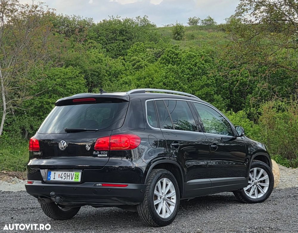Volkswagen Tiguan 2.0 TDI DPF BlueMotion Technology Lounge Sport & Style - 18