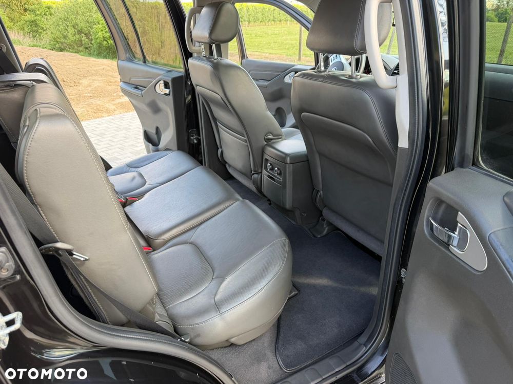 Nissan Pathfinder 2.5 D LE EU5 - 11