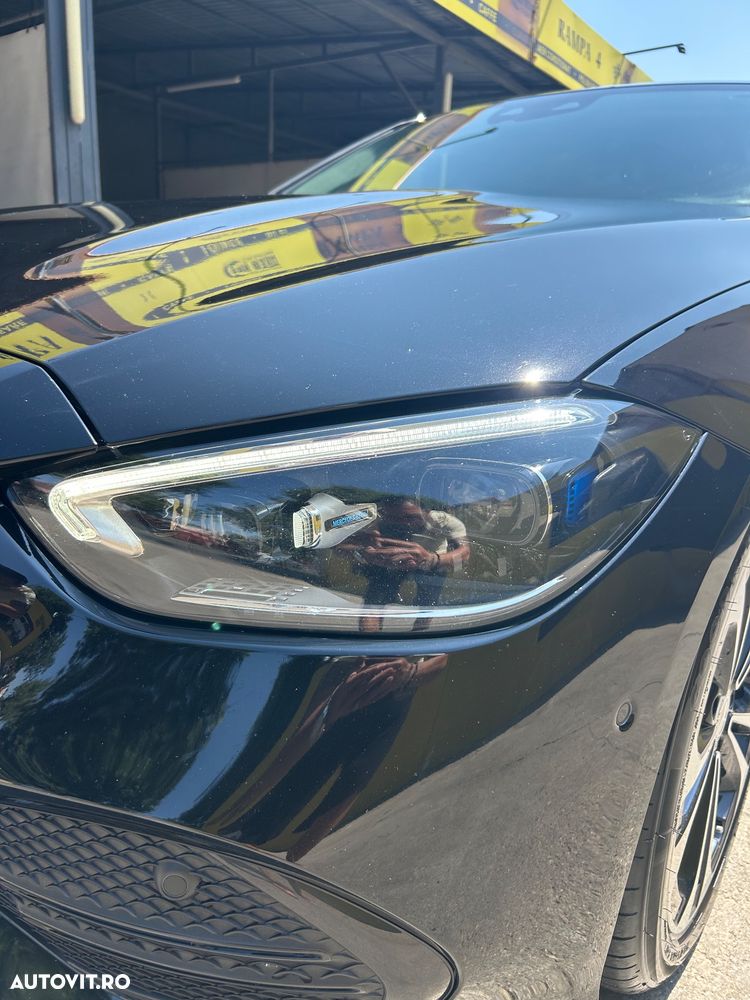 Mercedes-Benz C 300 MHEV 4MATIC - 11