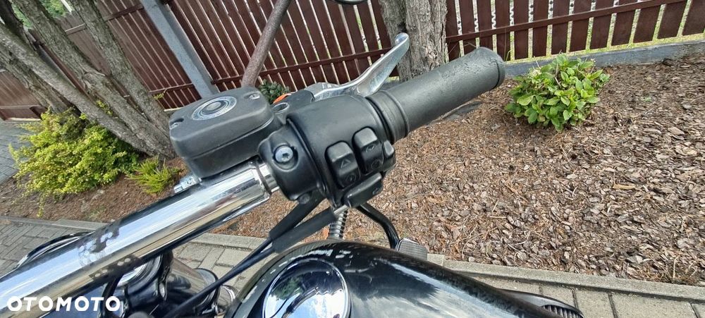 Harley-Davidson Dyna Fat Bob - 16