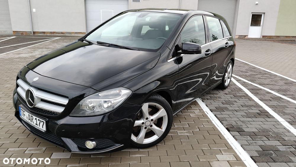 Mercedes-Benz Klasa B 200 Edition - 30