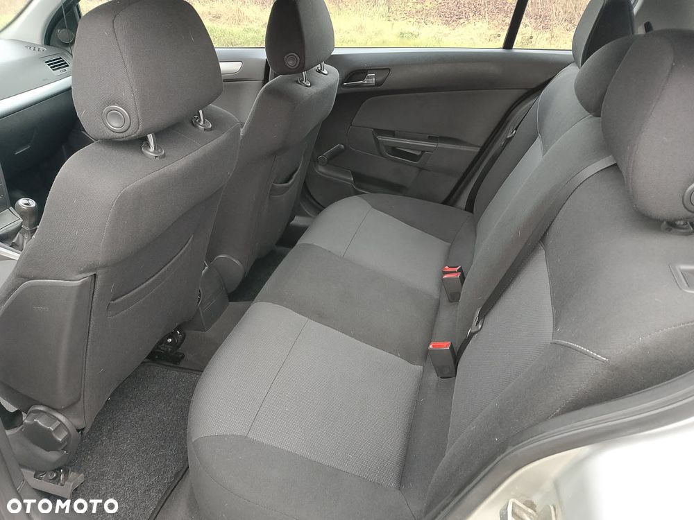 Opel Astra - 10