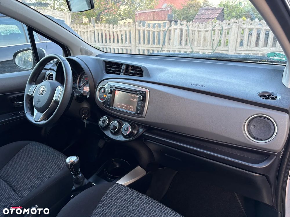 Toyota Yaris - 18