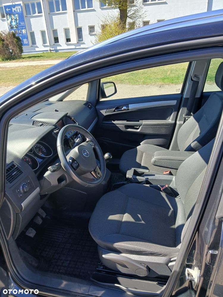 Opel Zafira 1.7 CDTI - 10
