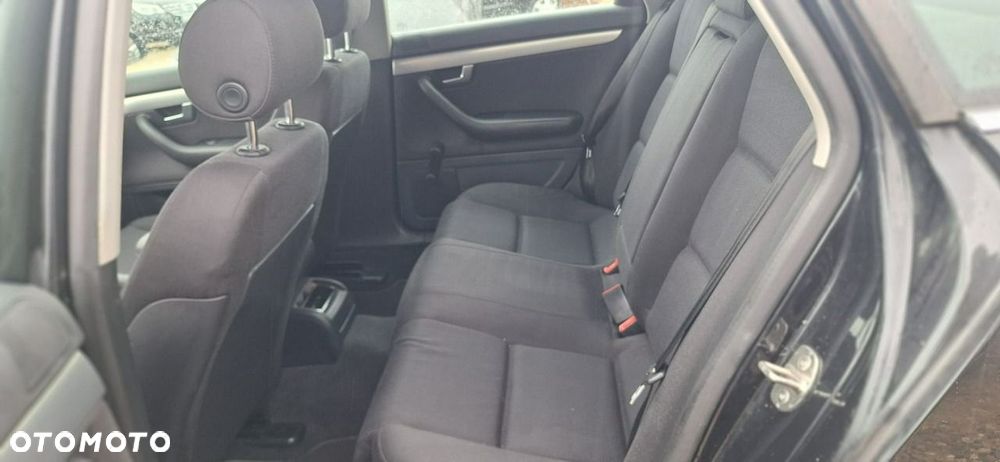 Audi A4 Limousine - 15
