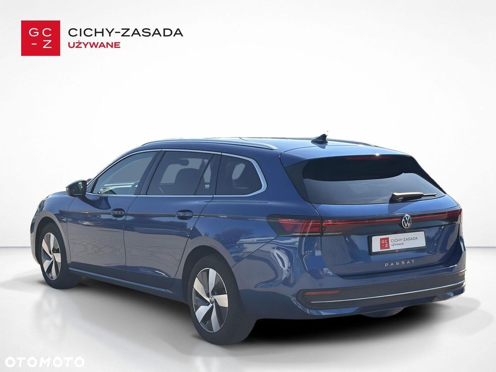 Volkswagen Passat - 3
