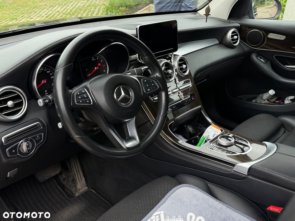 Mercedes-Benz GLC - 9