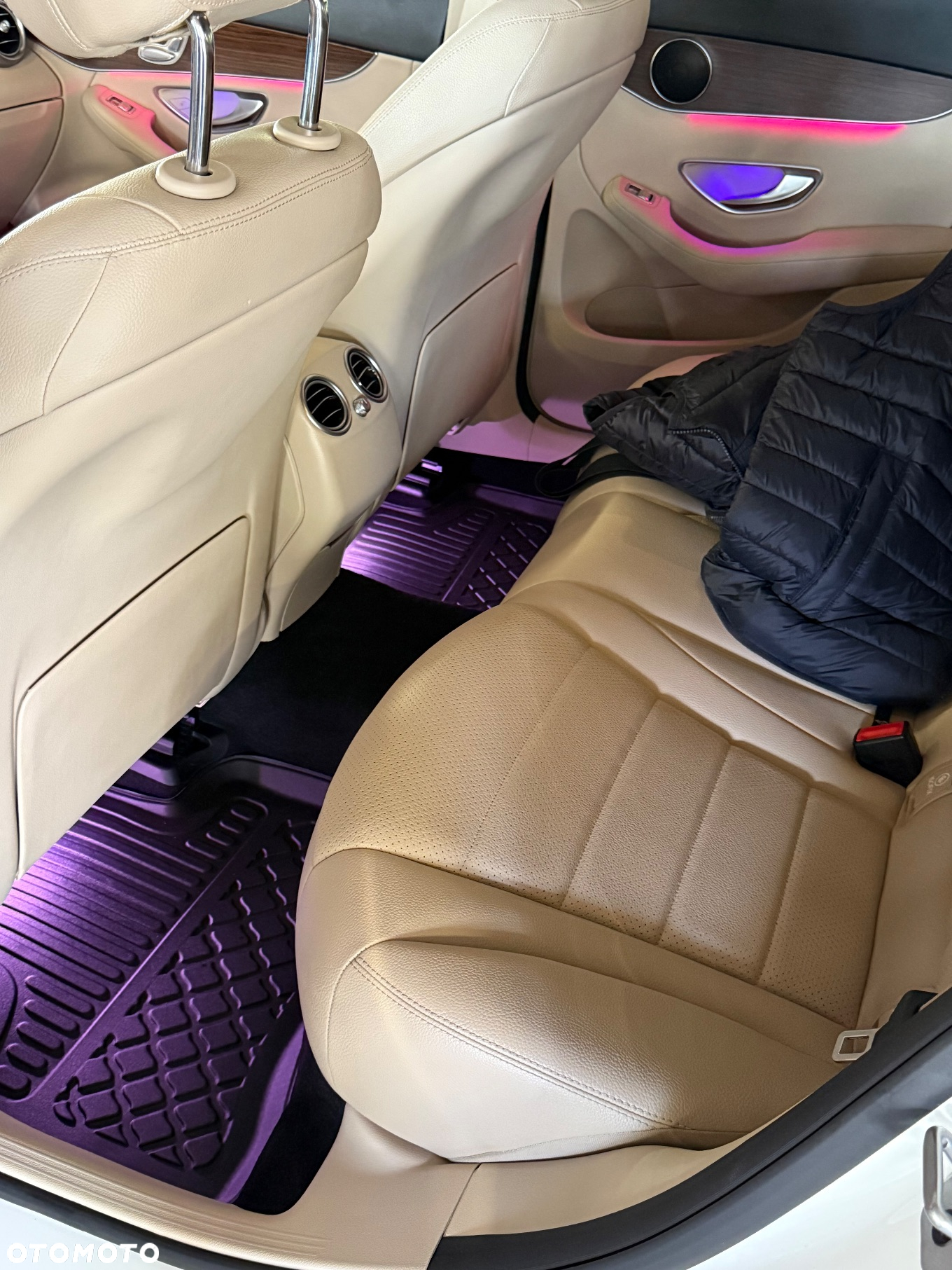 Mercedes-Benz GLC 300 4Matic 9G-TRONIC Exclusive - 9