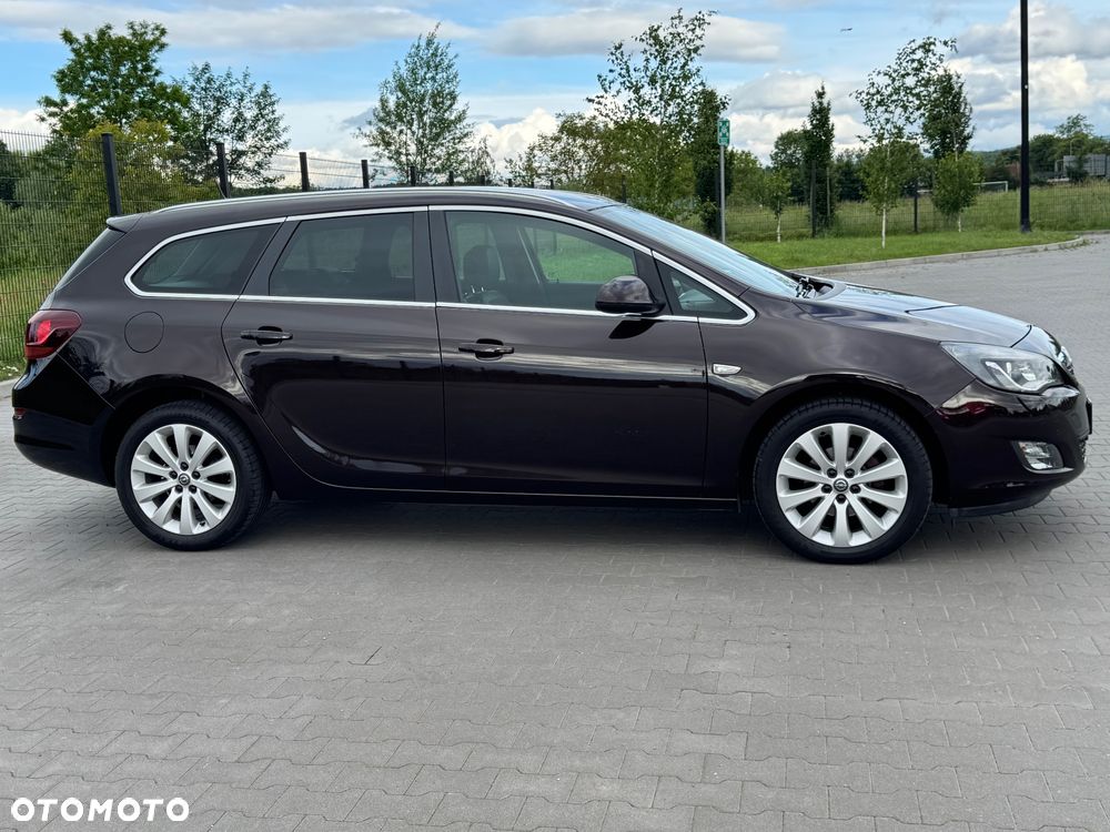 Opel Astra 1.4 T Cosmo S&S - 8