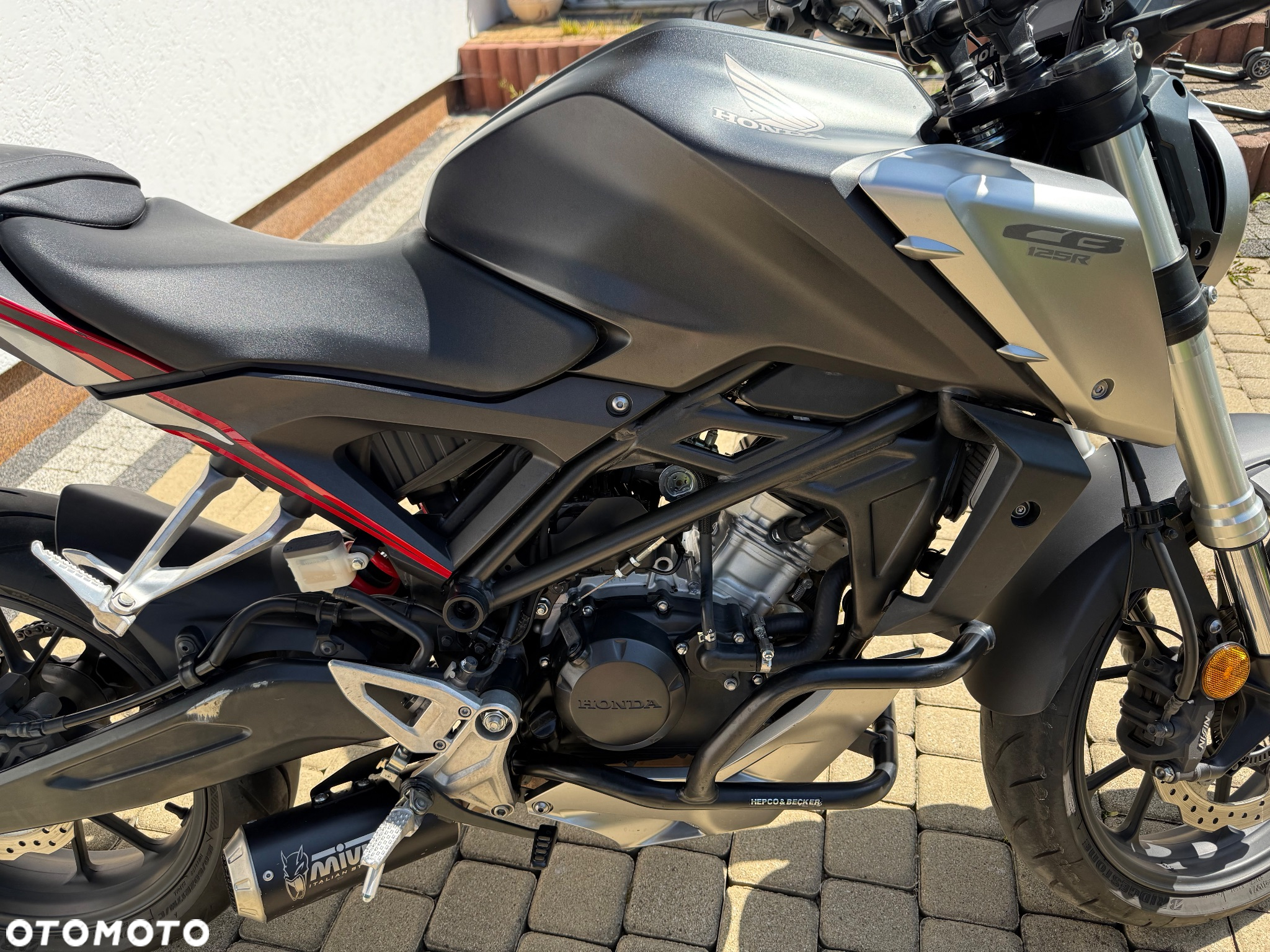 Honda CB - 8