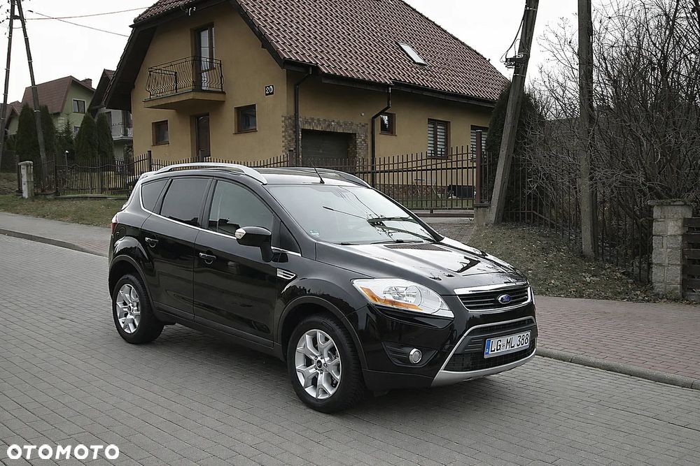 Ford Kuga 2.0 TDCi 2x4 Titanium - 9