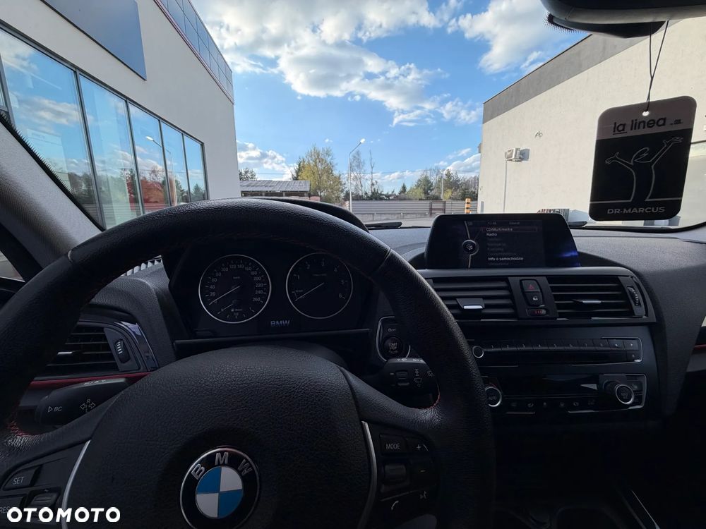 BMW Seria 1 116d Sport Line - 32