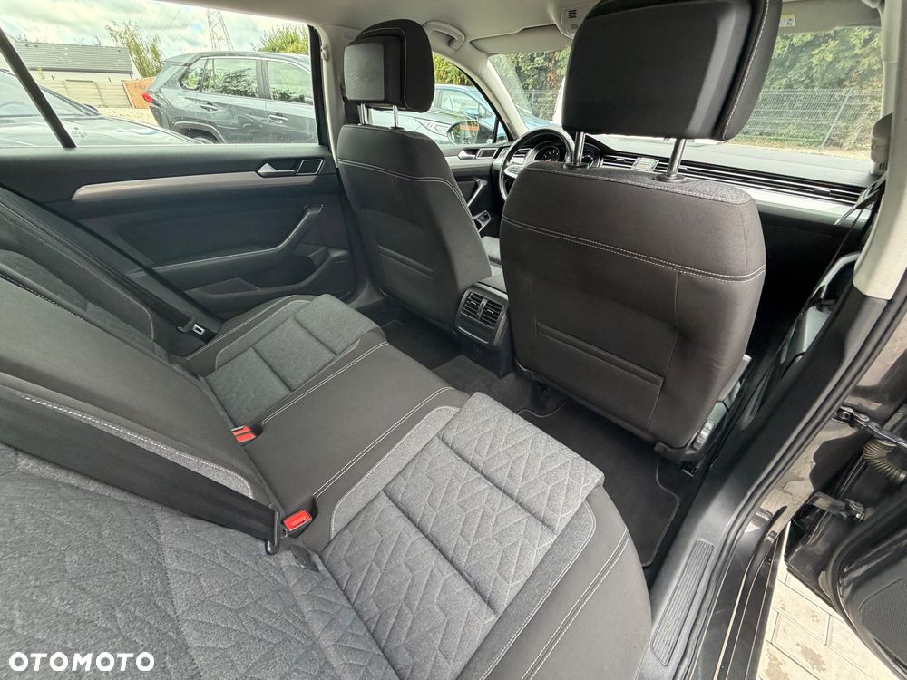 Volkswagen Passat 1.5 TSI EVO Business DSG - 23