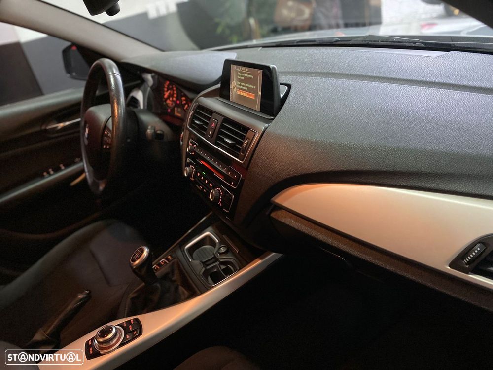 BMW 116 d Sport Line - 24