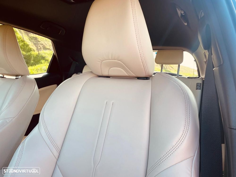 Lexus LBX Elegant - 34