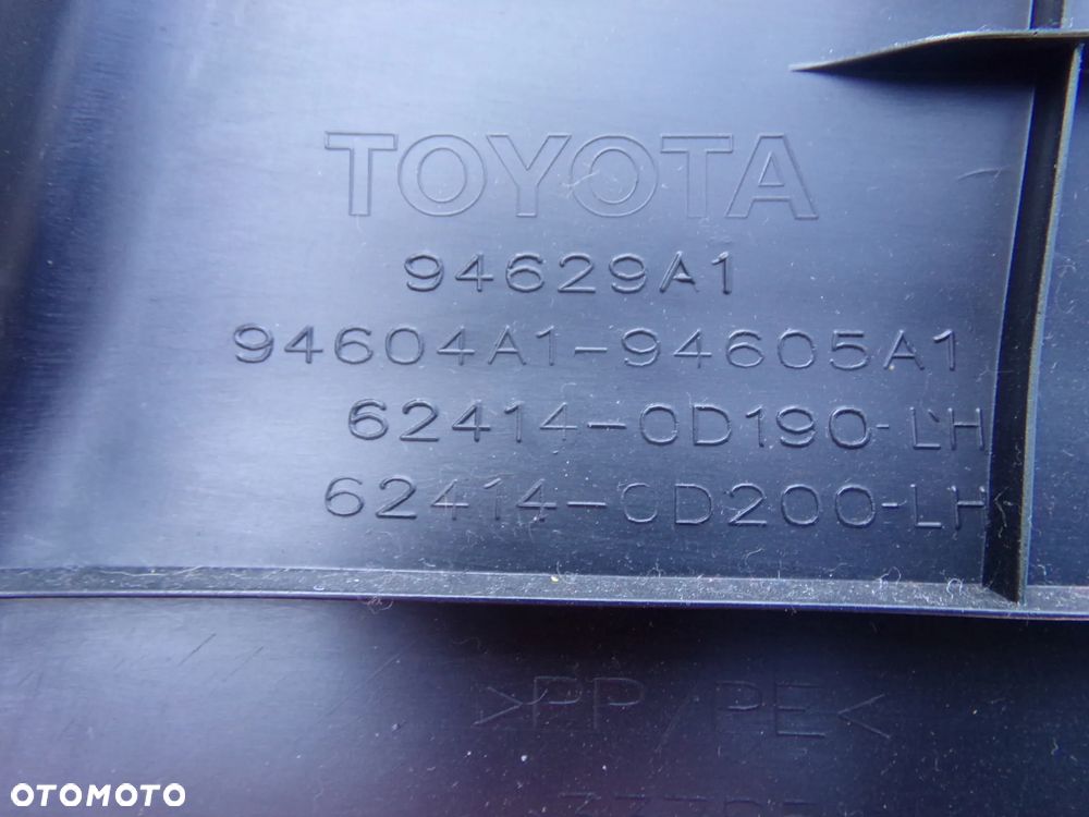 Osłona slupka środkowego lewe Toyota Yaris III  62413-0D190 - 4