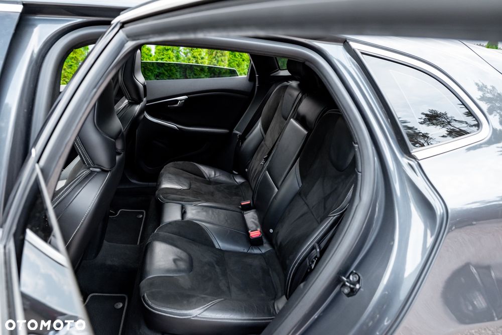 Volvo V40 D4 Geartronic R Design - 20
