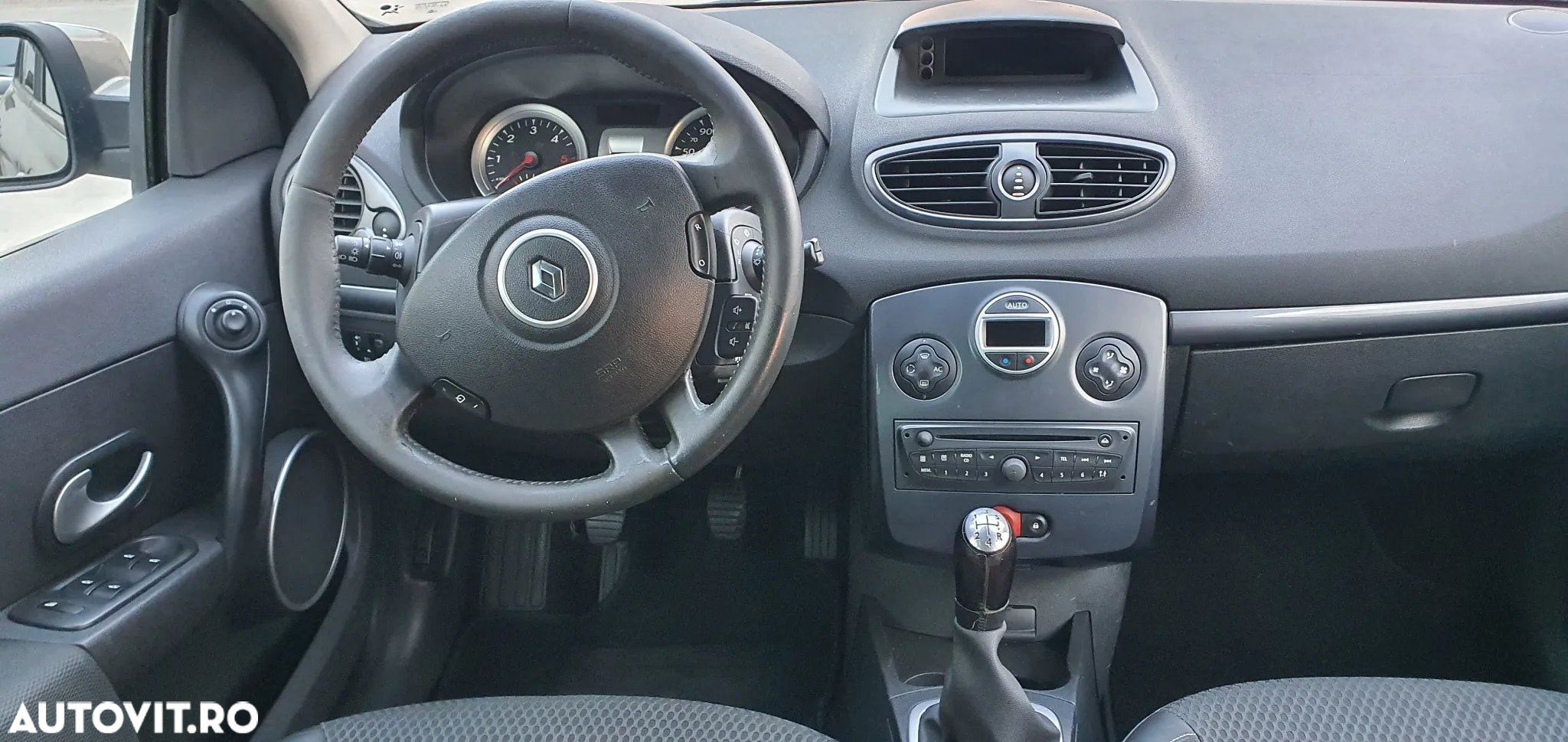 Renault Clio 1.5 dCi 85 FAP Grandtour Luxe - 10
