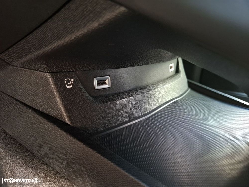 Peugeot 508 1.6 Hybrid GT e-EAT8 - 26