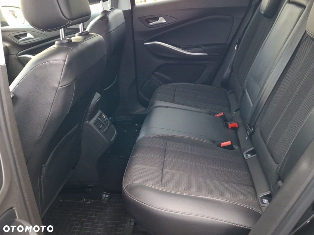 Opel Grandland 1.2 T Business Elegance S&S - 12