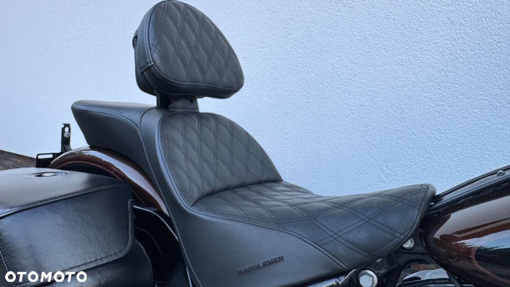 Harley-Davidson Softail Heritage Classic - 22