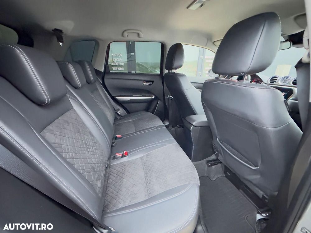 Suzuki Vitara 1.4 Boosterjet MHEV Passion - 17