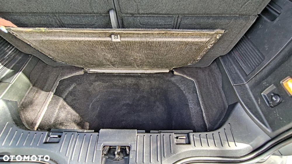 Ford Galaxy 2.0 TDCi Platinium X - 29