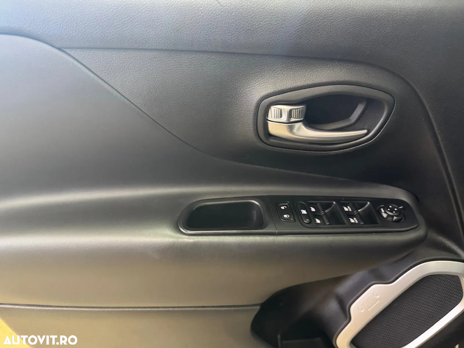 Jeep Renegade 2.0 M-Jet 4x4 Limited - 17