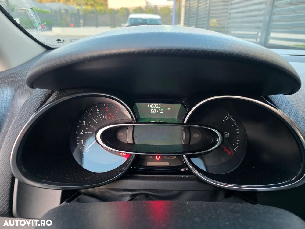 Renault Clio - 7