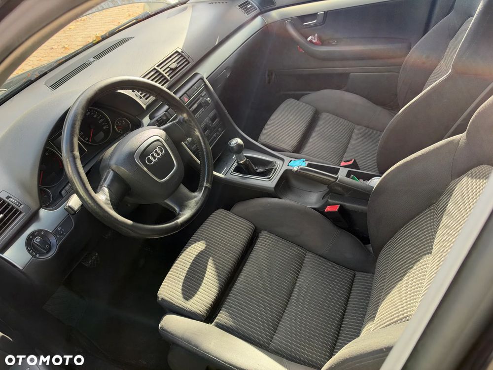 Audi A4 Limousine 2005 photo 4