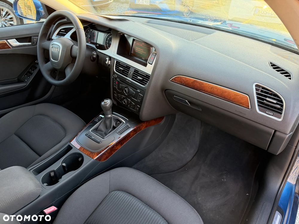 Audi A4 Limousine 1.8 TFSI Attraction - 35