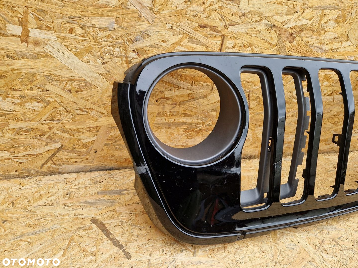 GRILL ATRAPA JEEP WRANGLER JL - 2