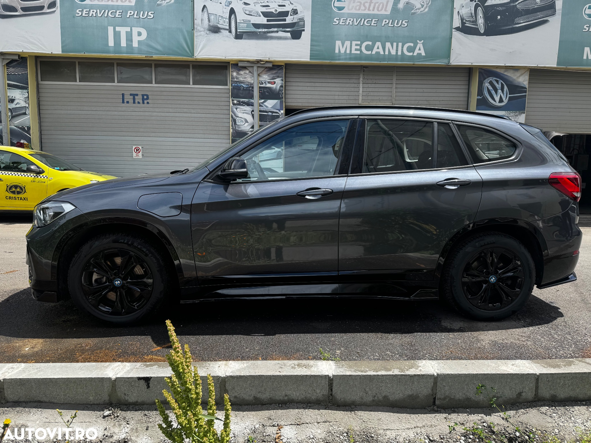 BMW X1 xDrive25e AT PHEV - 11