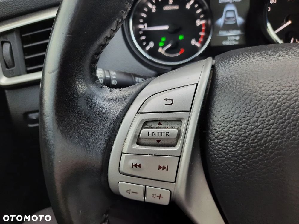 Nissan Qashqai 1.6 DCi 4x4 Tekna EU6 - 28