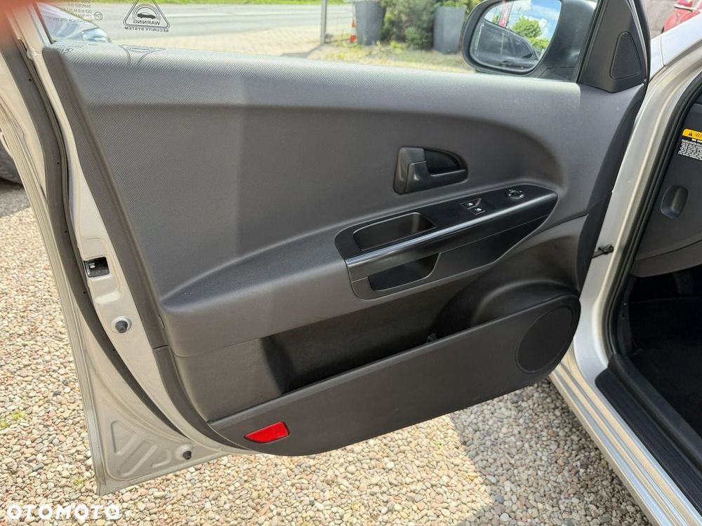 Kia Ceed 1.4 CVVT Dream-Team Edition - 22