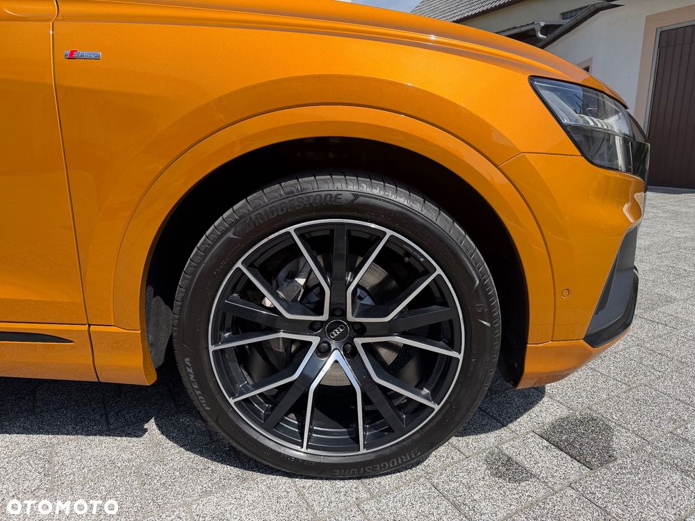 Audi Q8 - 11