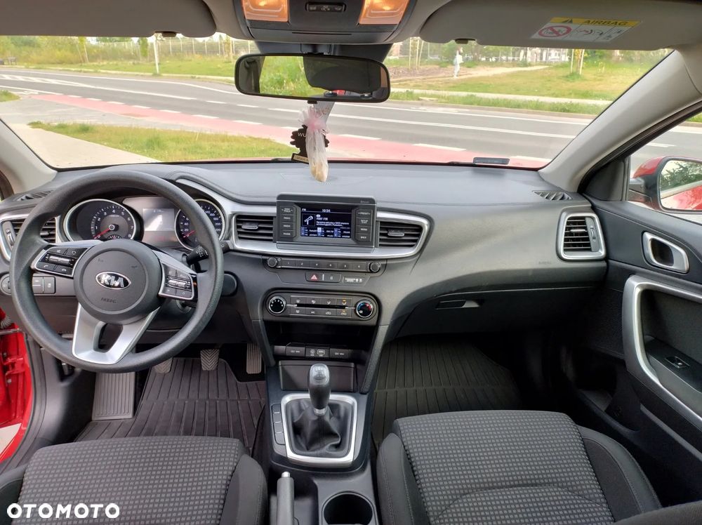 Kia Ceed 1.4 S - 8