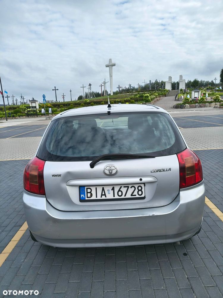 Toyota Corolla 1.4 VVT-i Base - 3