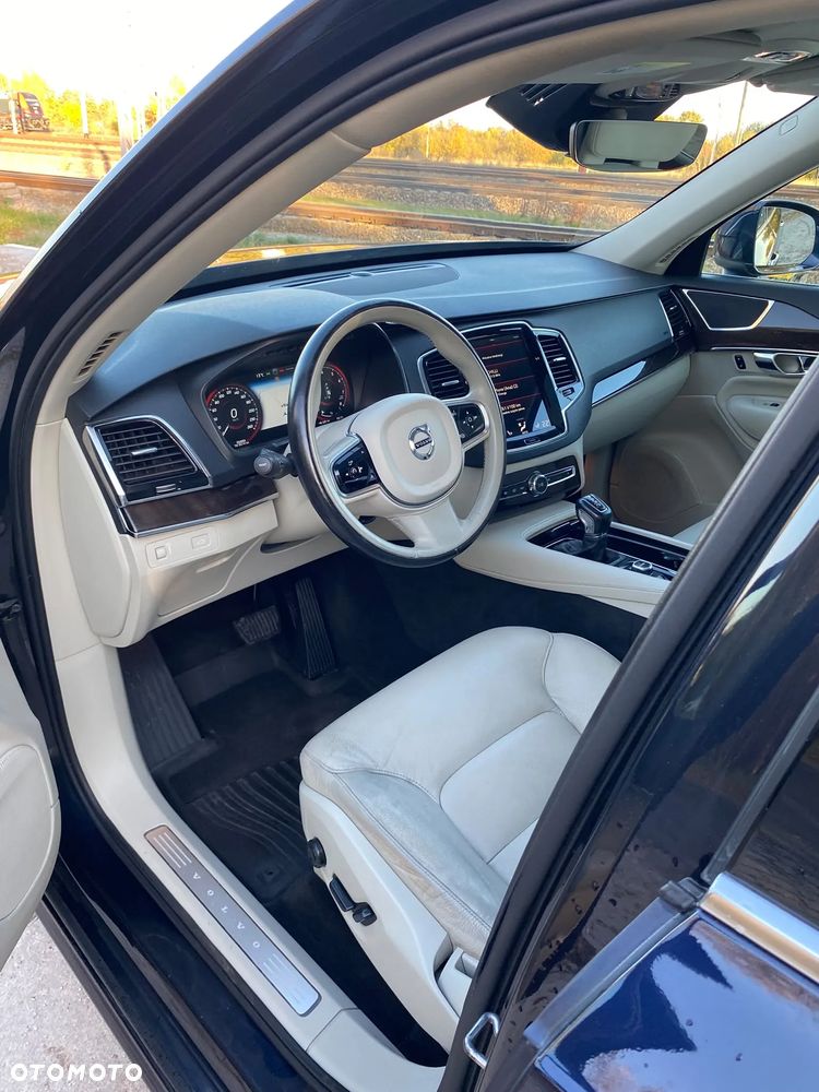 Volvo XC 90 T6 AWD Geartronic Momentum - 20